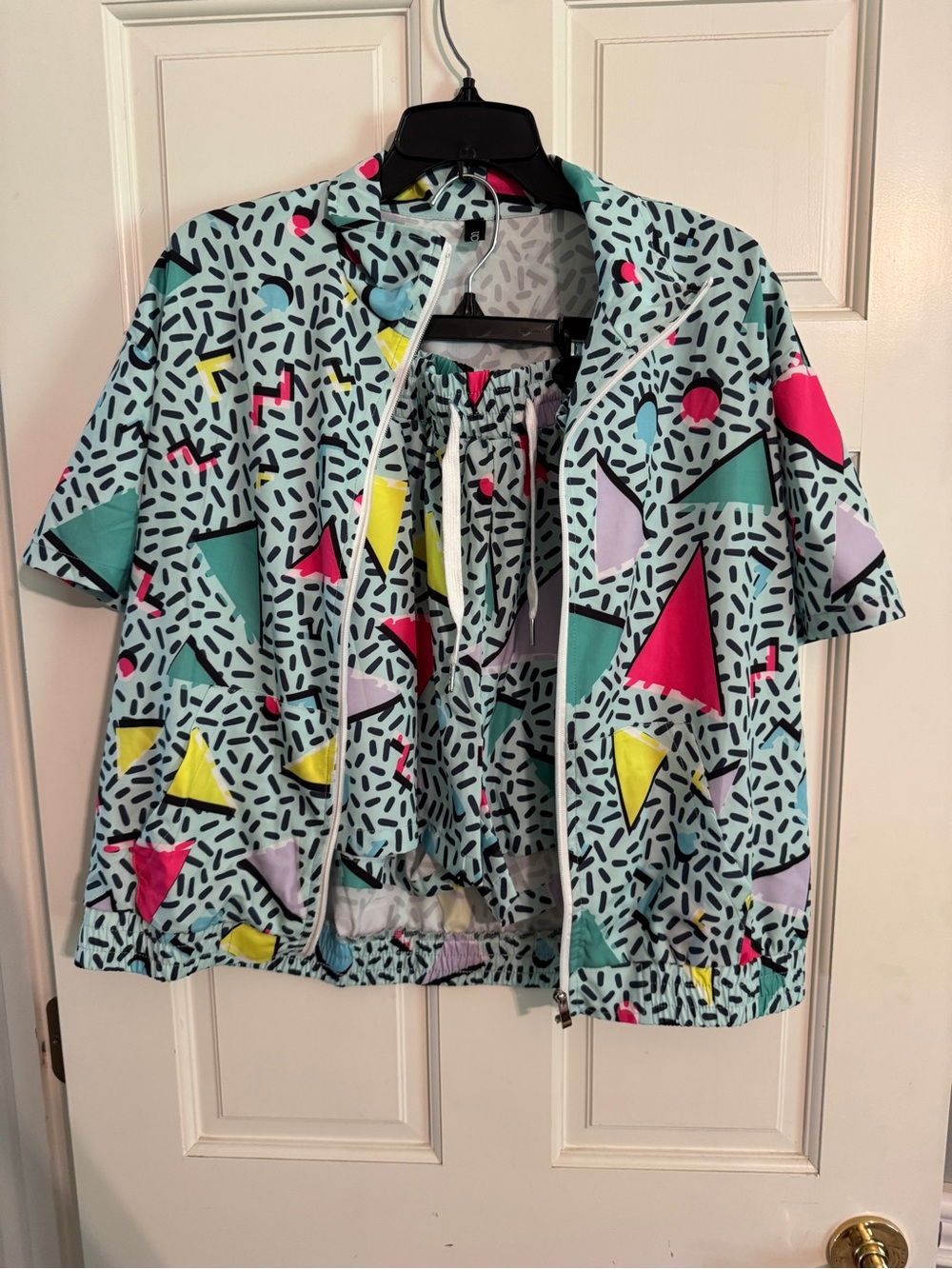 90s Mint Geometric Print Outfit